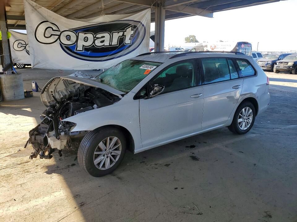 2019 VOLKSWAGEN Golf SportWagen