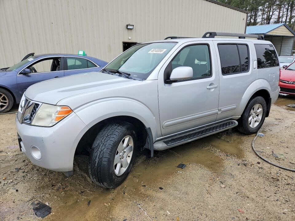 2010 NISSAN Pathfinder