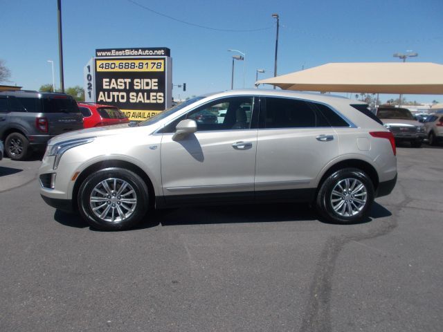 2017 CADILLAC XT5