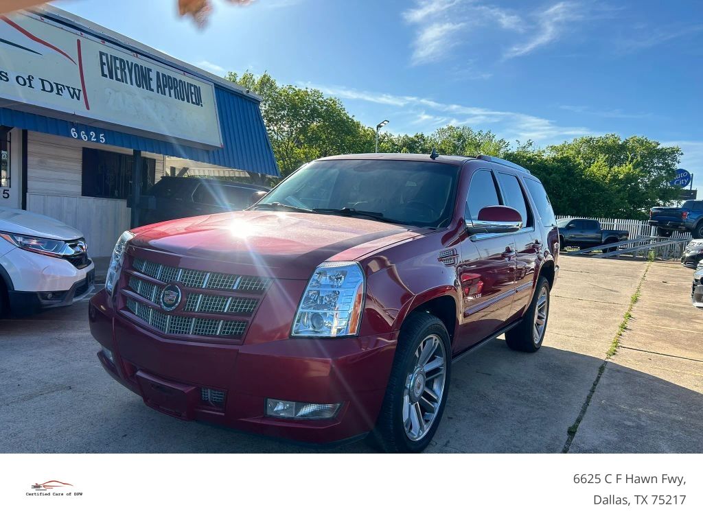 2014 CADILLAC Escalade