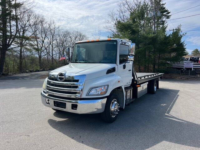 2017 HINO Conventional Type Truck
