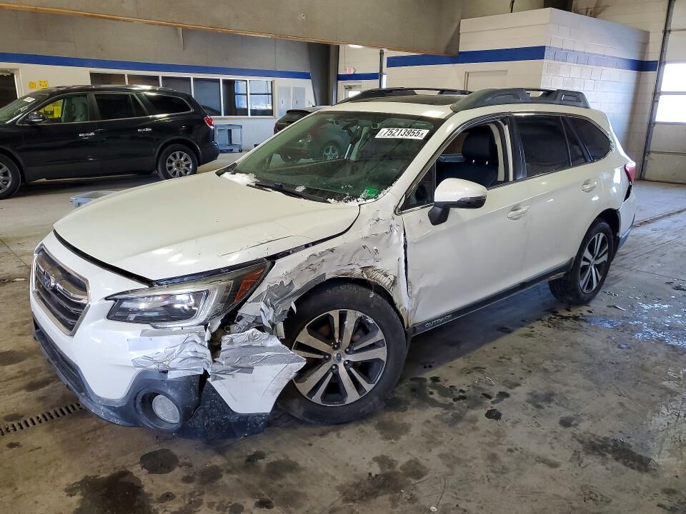 2018 SUBARU Outback