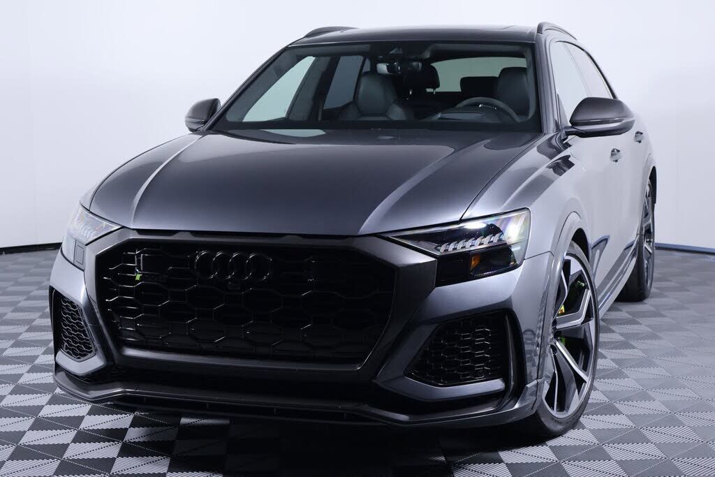 2022 AUDI RS Q8