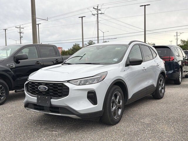 2025 FORD Escape