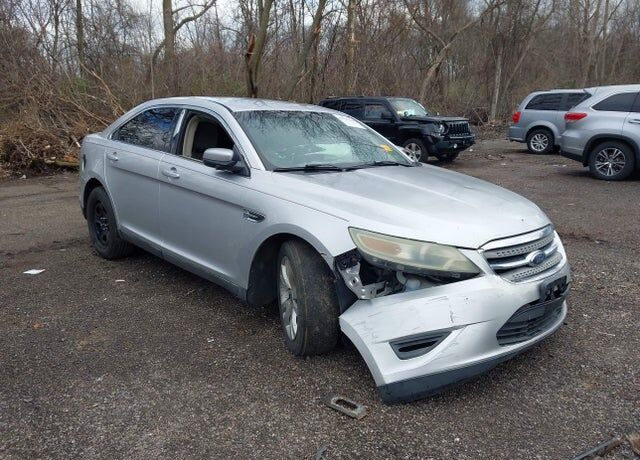 2010 FORD Taurus