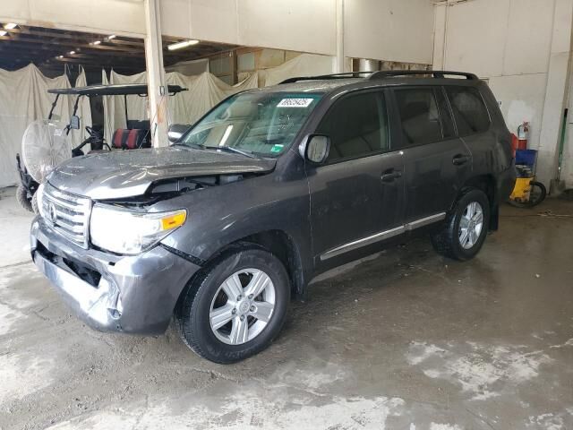2013 TOYOTA Land Cruiser