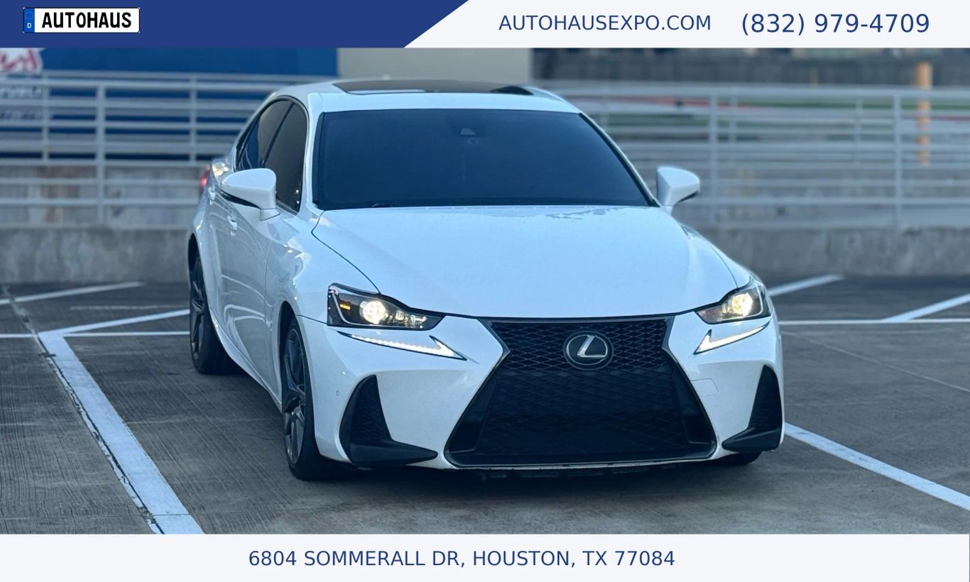 2018 LEXUS IS