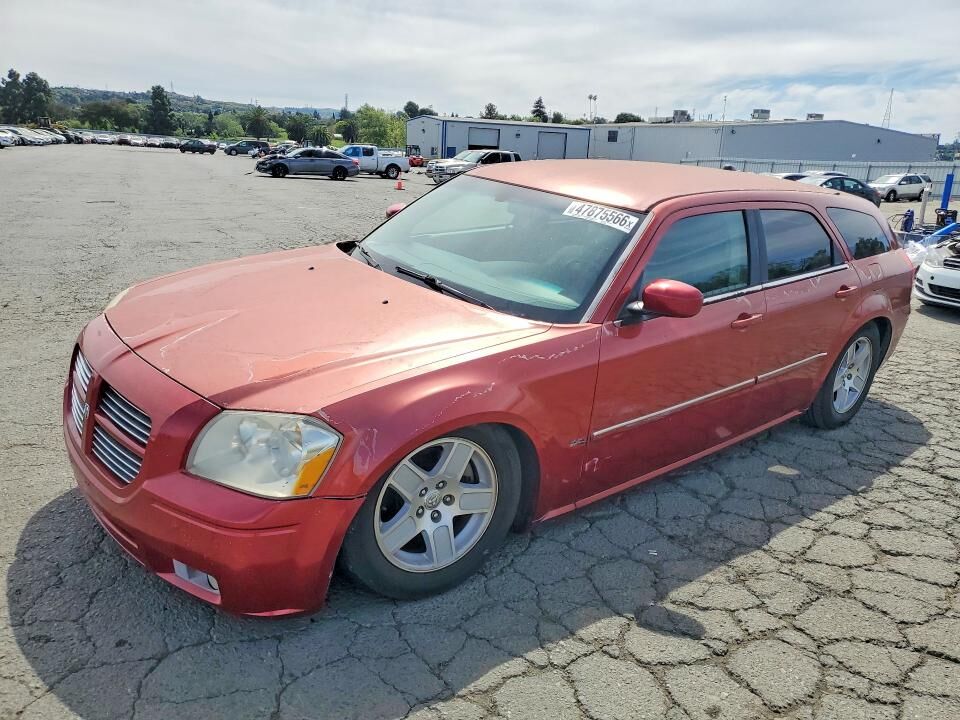 2005 DODGE Magnum