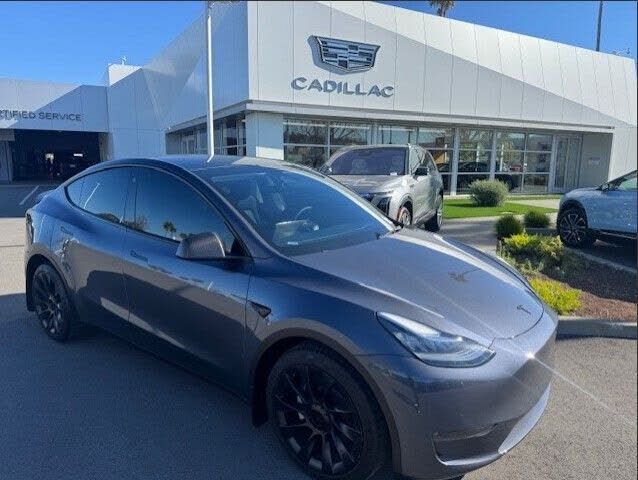 2022 TESLA Model Y