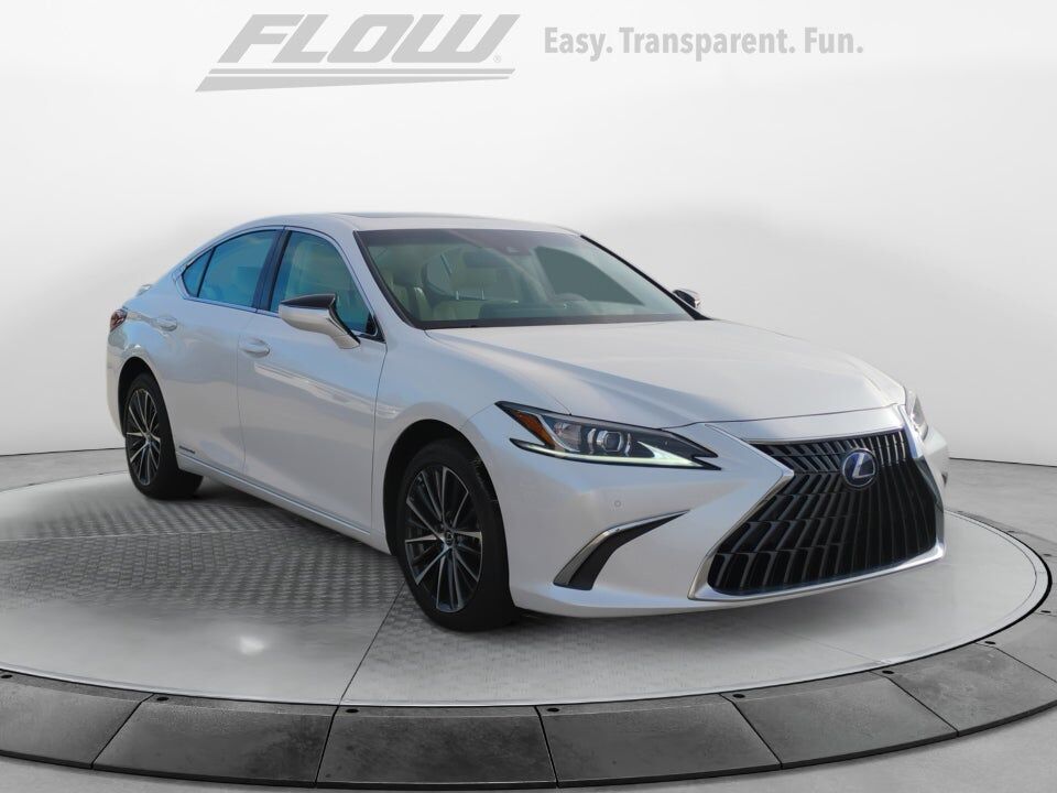 2022 LEXUS ES