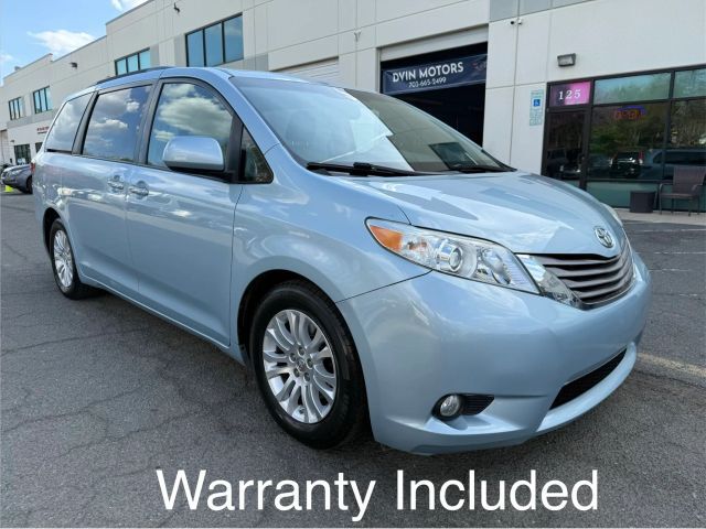 2015 TOYOTA Sienna