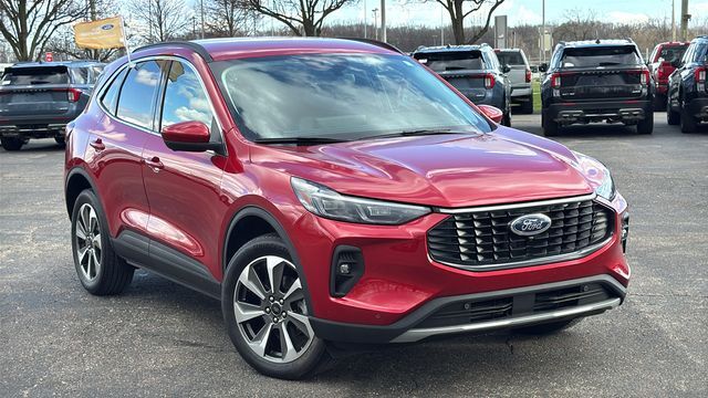 2024 FORD Escape