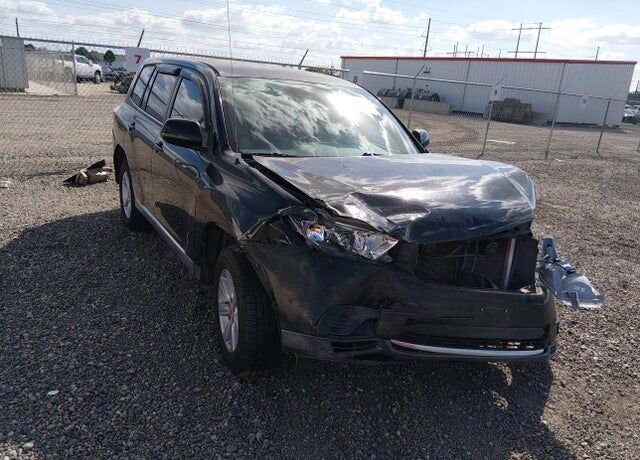 2011 TOYOTA Highlander