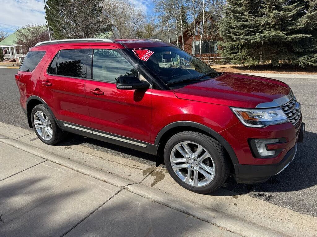 2016 FORD Explorer