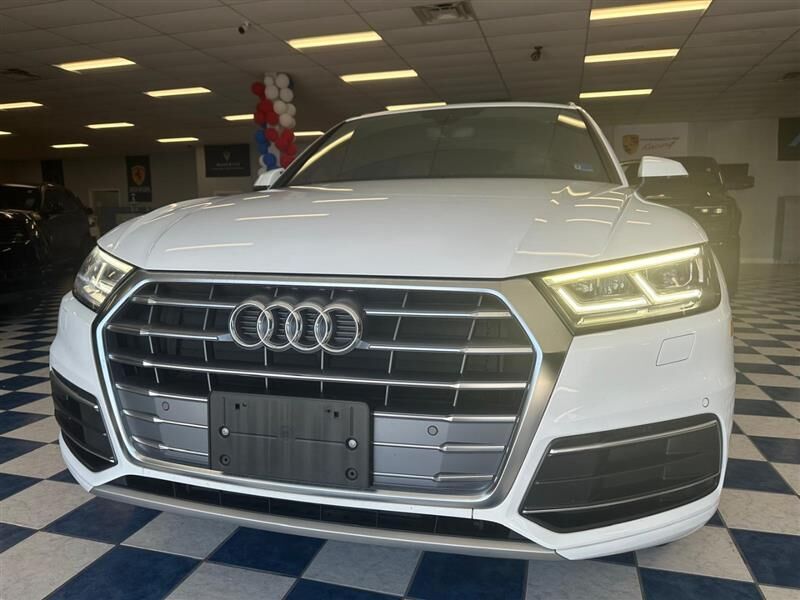 2018 AUDI Q5