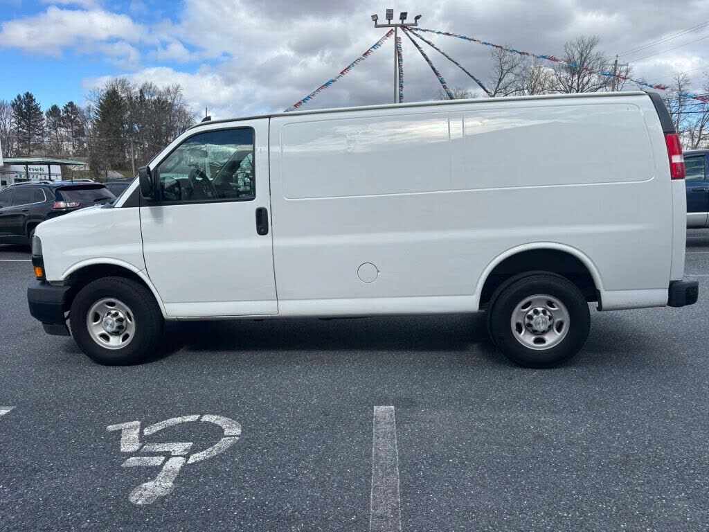 2019 CHEVROLET Express