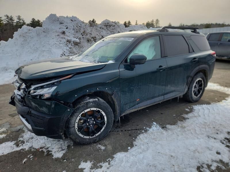 2024 NISSAN Pathfinder