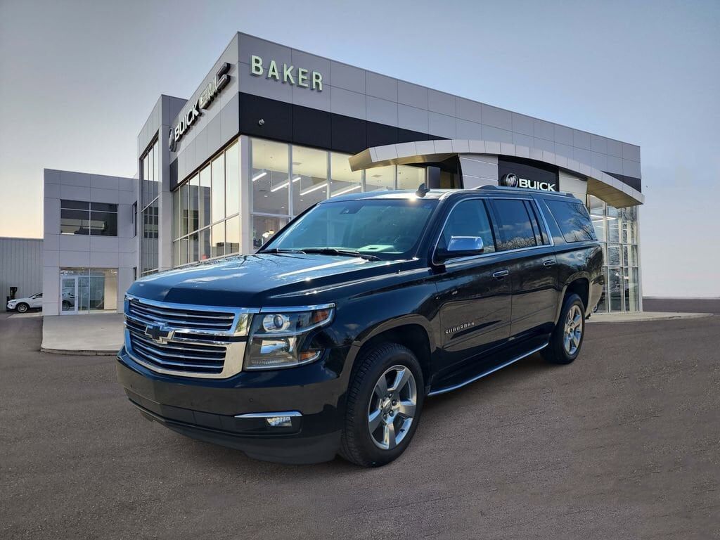 2017 CHEVROLET Suburban