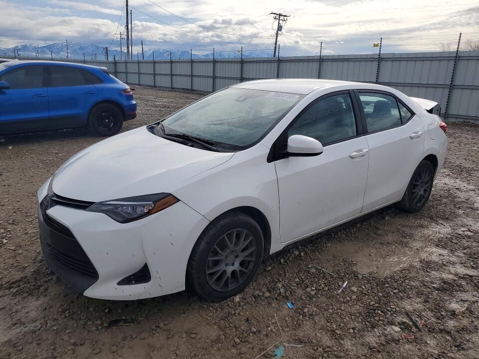 2017 TOYOTA Corolla