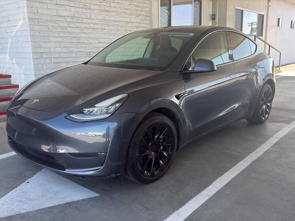 2022 TESLA Model Y