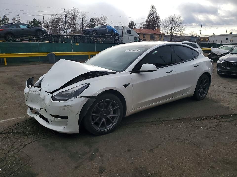 2021 TESLA Model 3