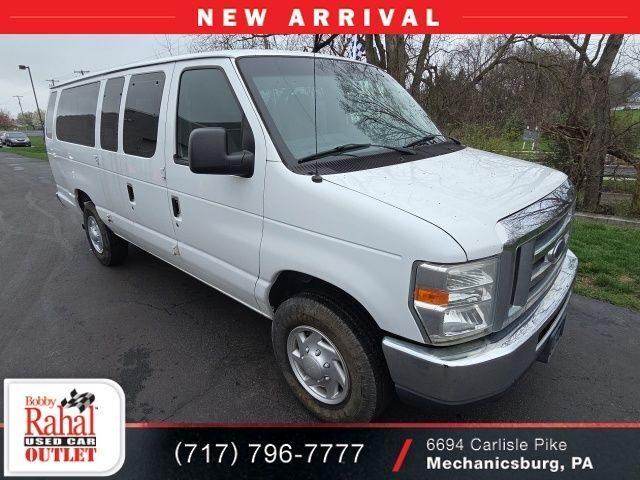 2013 FORD E-350