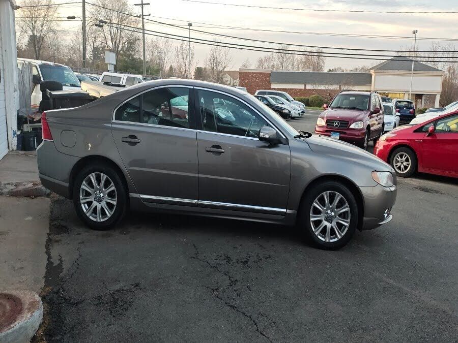 2010 VOLVO S80