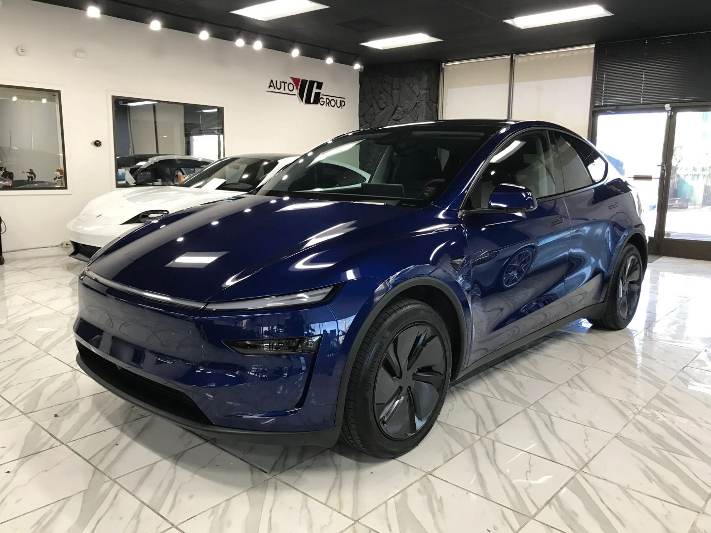 2026 TESLA Model Y