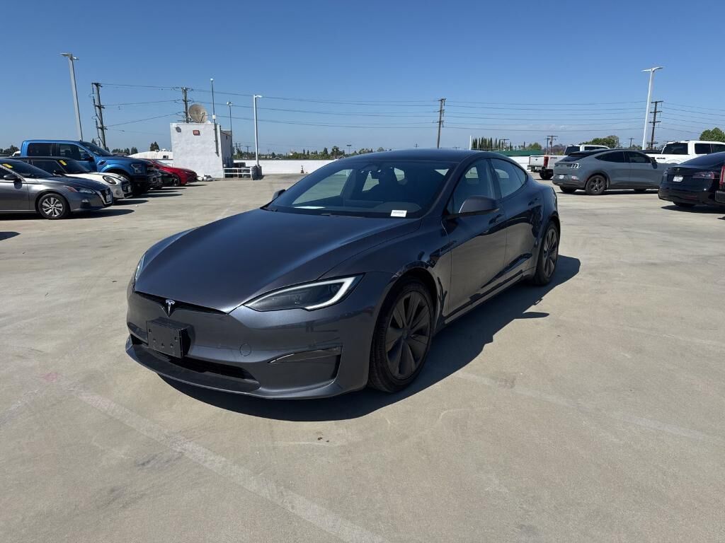 2023 TESLA Model S