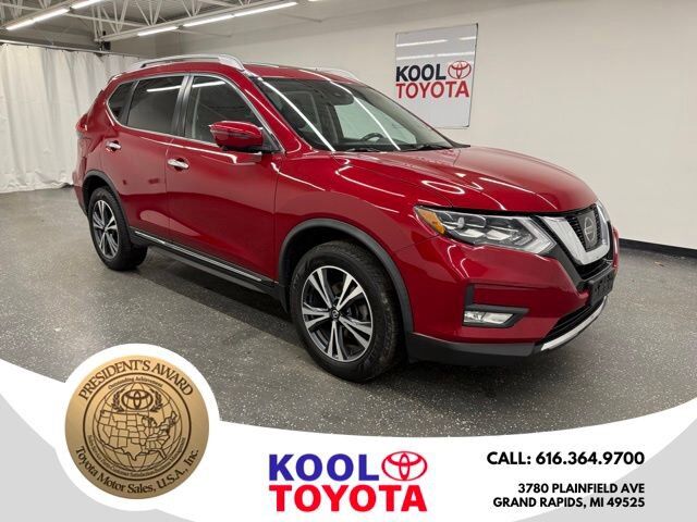 2017 NISSAN Rogue