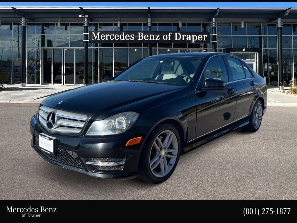 2013 MERCEDES-BENZ C-Class