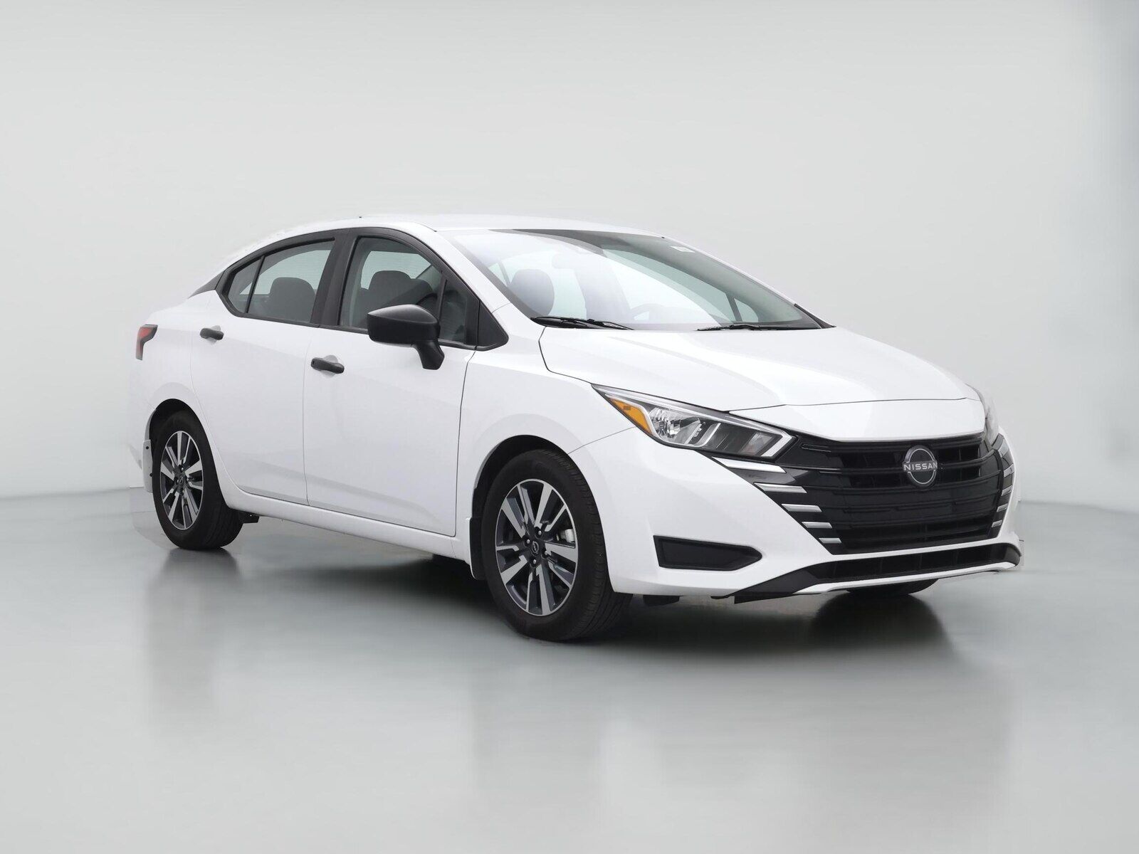 2024 NISSAN Versa