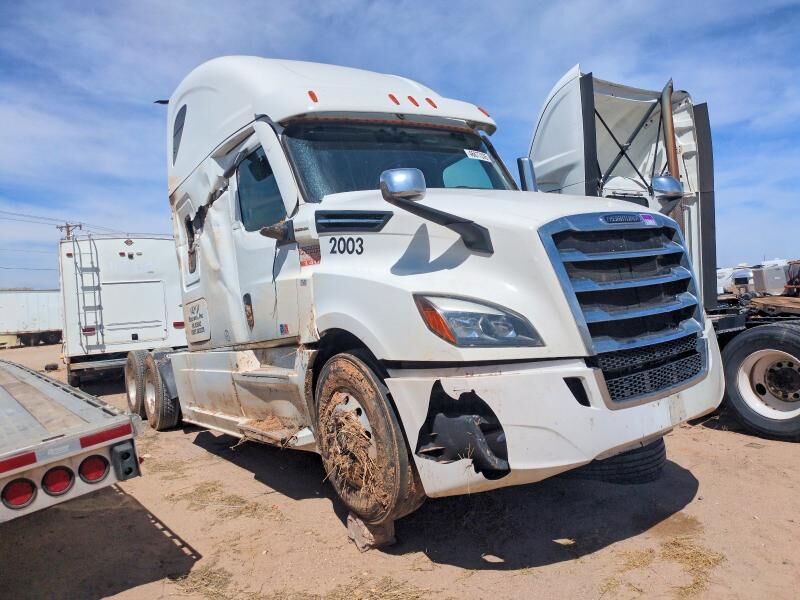 2023 FREIGHTLINER Cascadia