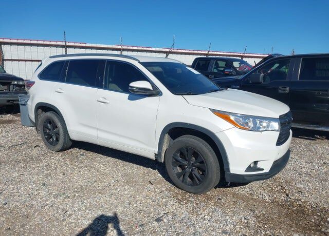 2014 TOYOTA Highlander