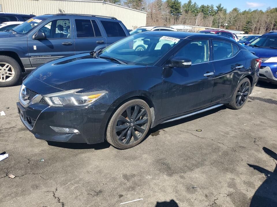 2017 NISSAN Maxima
