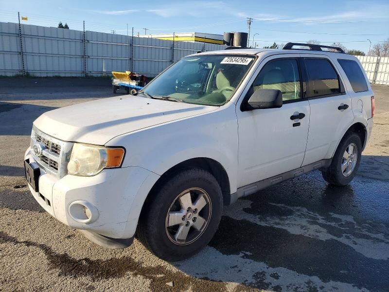 2011 FORD Escape