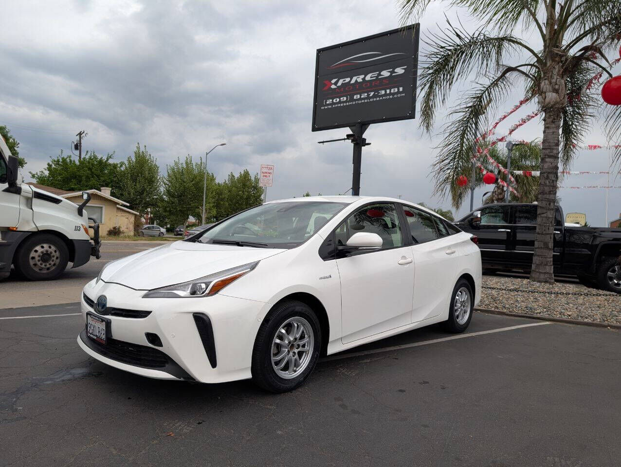2020 TOYOTA PRIUS