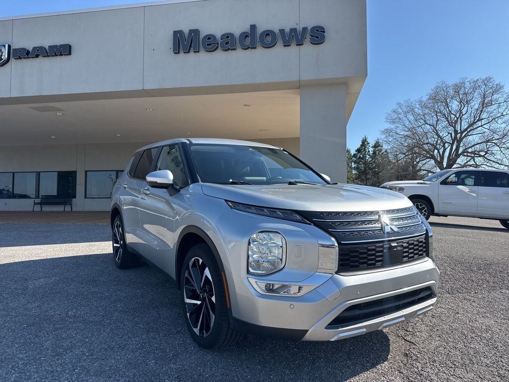 2024 MITSUBISHI Outlander