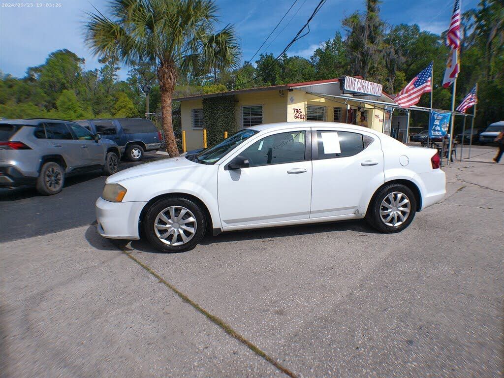 2014 DODGE Avenger