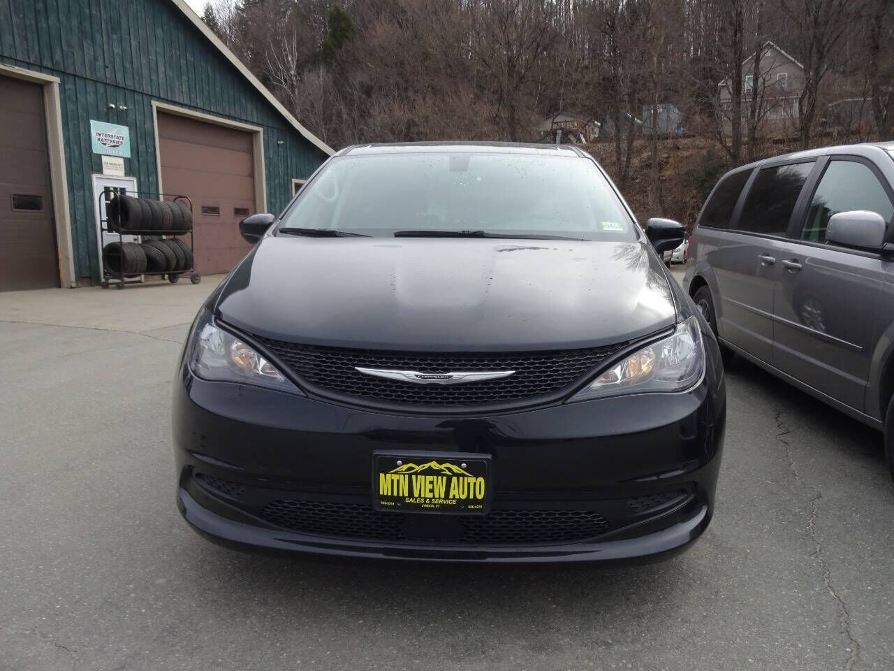 2022 CHRYSLER Voyager