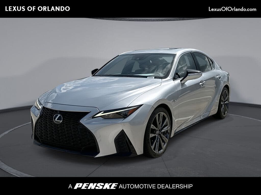 2022 LEXUS IS