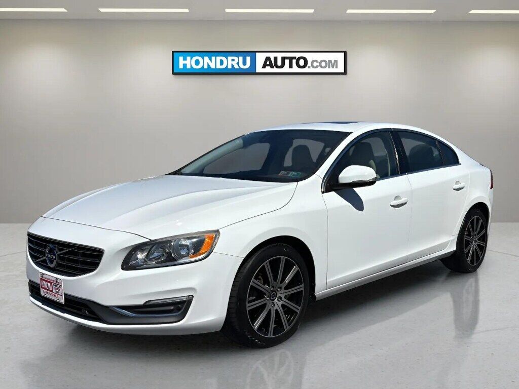 2017 VOLVO S60