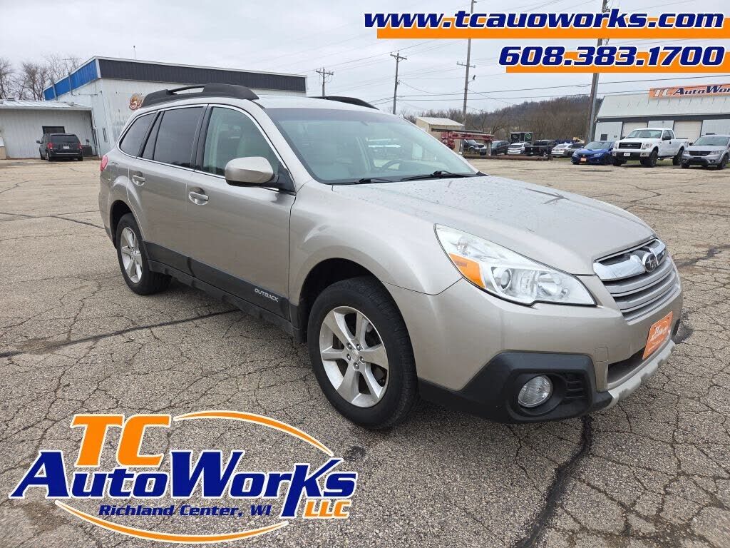 2014 SUBARU Outback