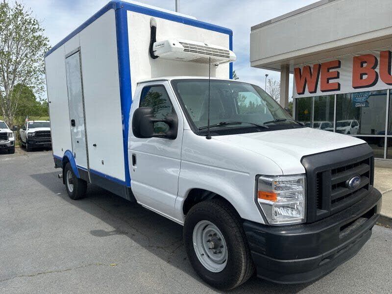 2024 FORD E-350