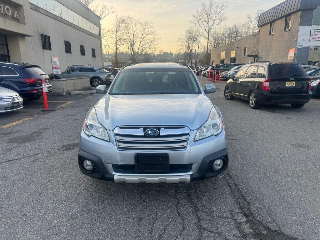 2014 SUBARU Outback