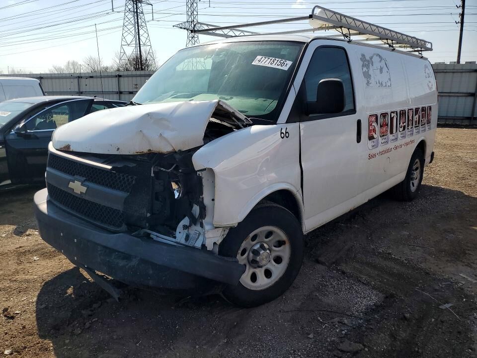 2013 CHEVROLET Express