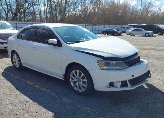 2012 VOLKSWAGEN Jetta