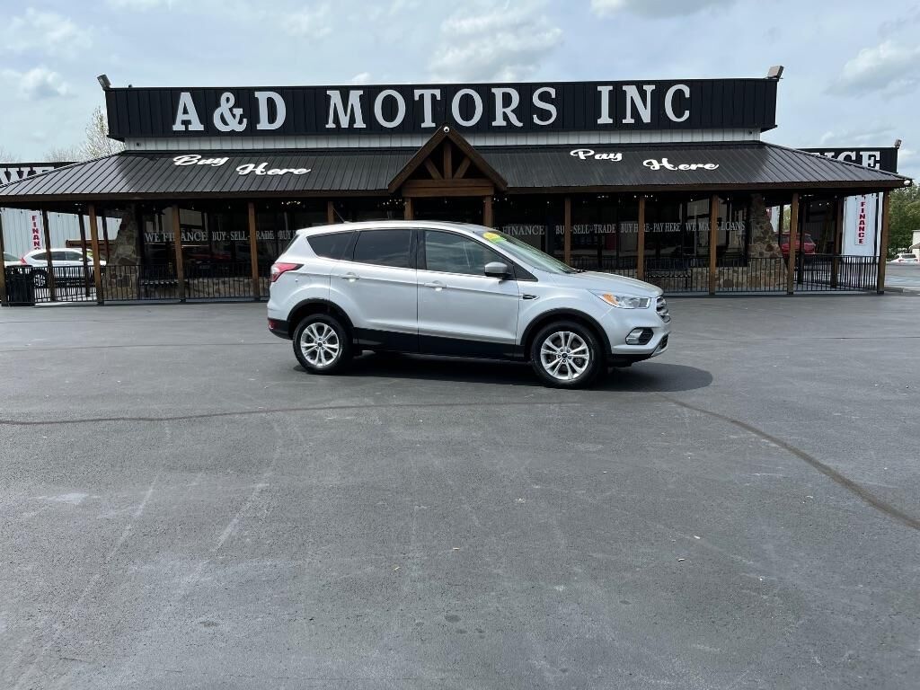 2017 FORD Escape