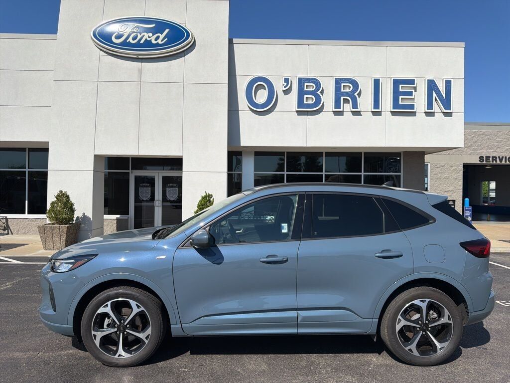 2024 FORD Escape