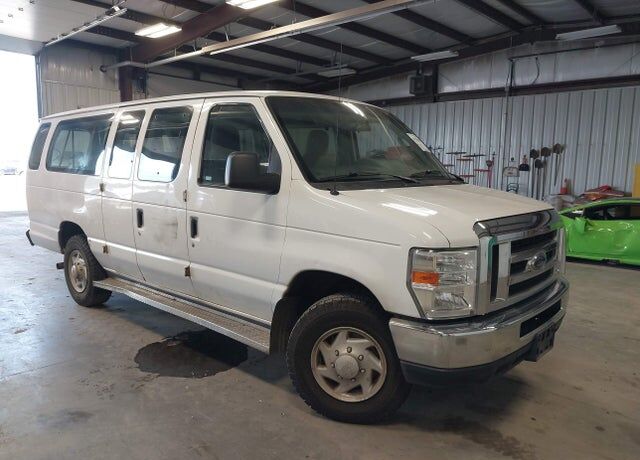 2009 FORD E-350